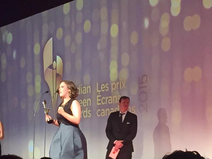 B-vA8vYXEAAuX4_.jpg large